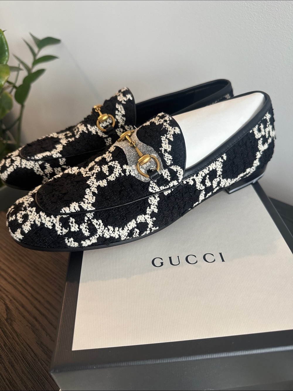 Gucci Black & White GG Embroidered Horsebit Loafers - Picture 2 of 5
